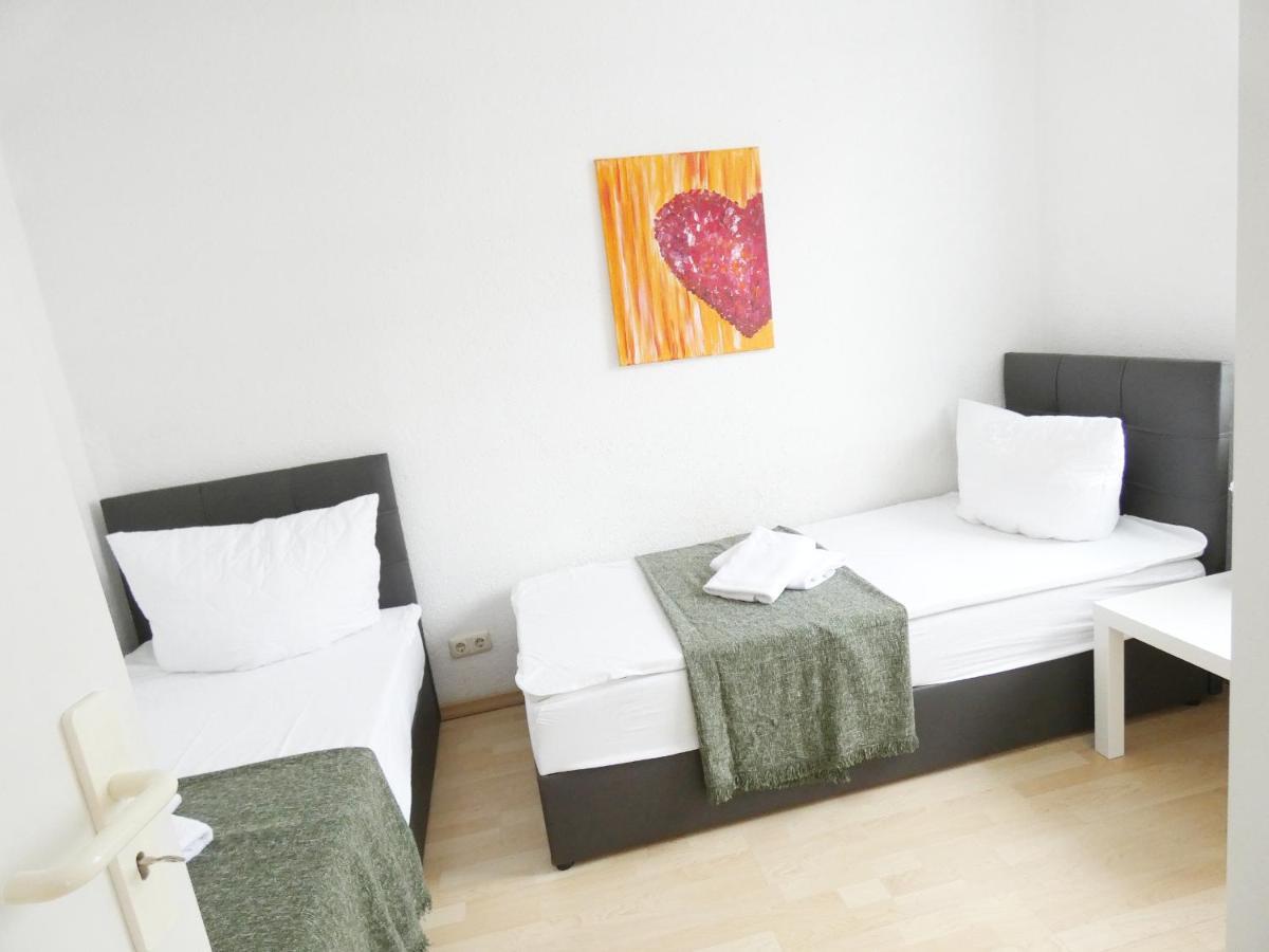 Sunnyhome Monteurwohnungen Und Apartments In Weiden Weiden in der Oberpfalz Esterno foto