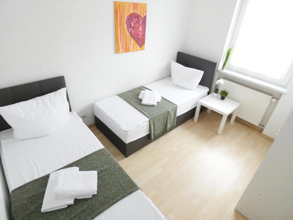 Sunnyhome Monteurwohnungen Und Apartments In Weiden Weiden in der Oberpfalz Esterno foto