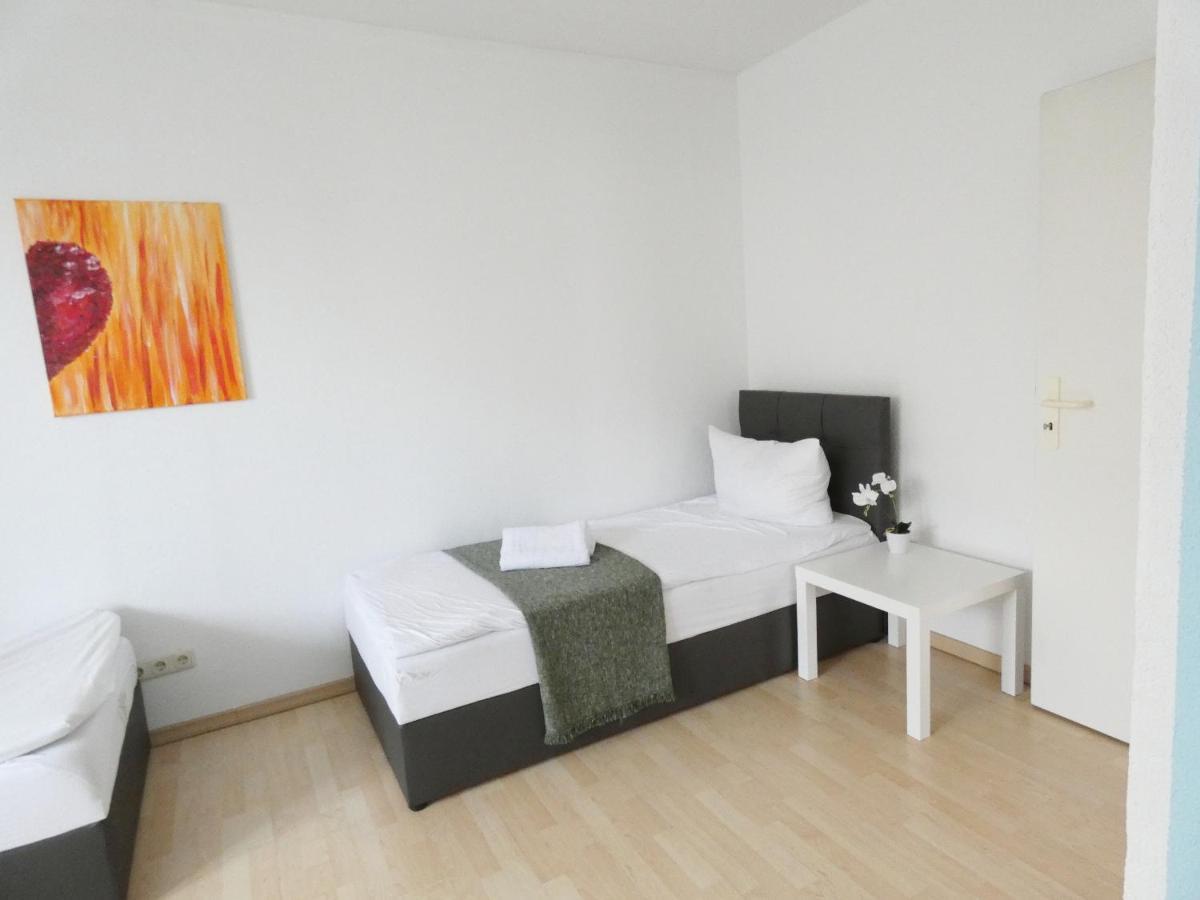 Sunnyhome Monteurwohnungen Und Apartments In Weiden Weiden in der Oberpfalz Esterno foto
